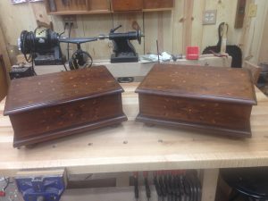 Make a Line & Berry Inlaid Document Box with Chuck Bender